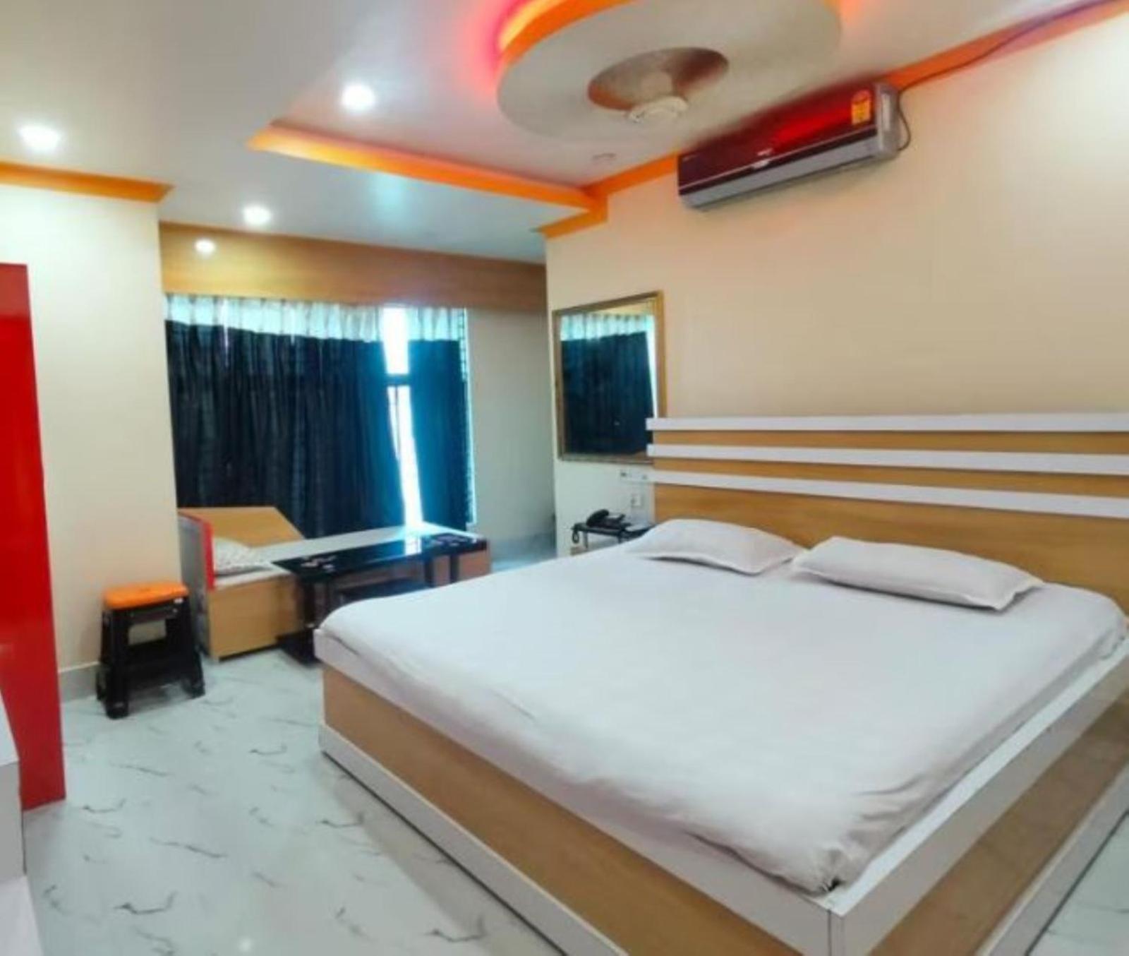 Anurag Palace Best Hotel In Agartala Exterior foto